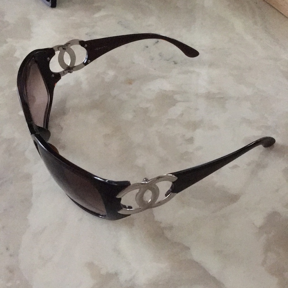Chanel sun glasses